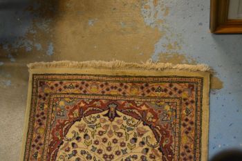 (V-128)  Etiketiga käsitöövaip 0,65x1m 2