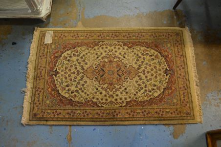 (V-128)  Etiketiga käsitöövaip 0,65x1m