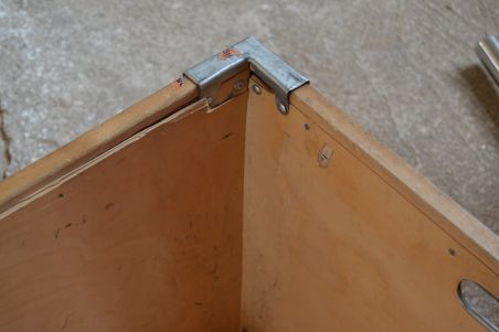 (n-7320) Vanem vineerist kaubakast