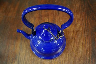 (n-7305) Emaileeritud sinine kann