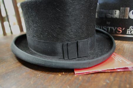 (n-7308) Cavallo by Christys, London Hats, must silinder nr 54 karbis