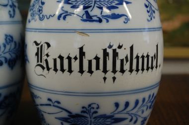 (n-7321) Sibulamustriga suuremad anumad, 2tk