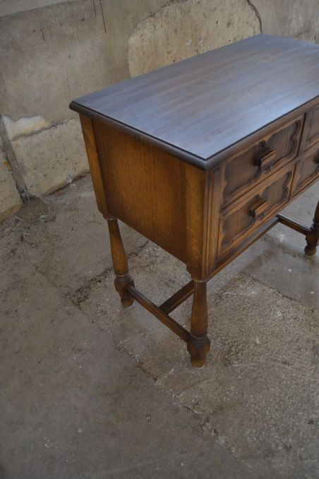 (n-7328) Väiksem kummut