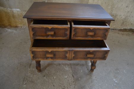 (n-7328) Väiksem kummut