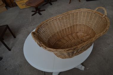 (n-7336) Punutud suurem korv