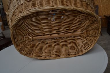 (n-7336) Punutud suurem korv