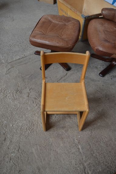 (n-7339) Väikelapse vineerist tool ESSELTE STUDIUM