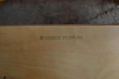 (n-7339) Väikelapse vineerist tool ESSELTE STUDIUM