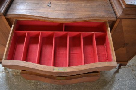 (n-7342) Suur võimas kummut (n-7342) Suur võimas kummut