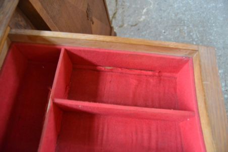 (n-7342) Suur võimas kummut (n-7342) Suur võimas kummut