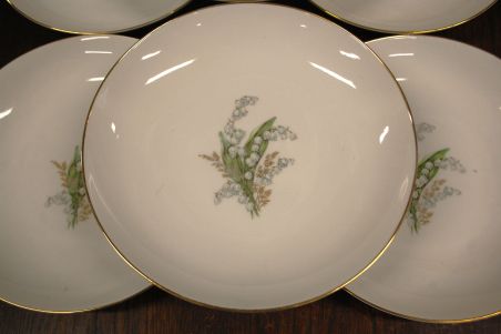 (n-7347/4) Selb Bavaria Krautheim, Liljekonval piibelehtedega supi-pastataldrikud, 6tk (n-7347/4) Selb Bavaria Krautheim, Liljekonval piibelehtedega supi-pastataldrikud, 6tk