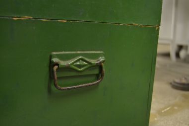 (n-7351) Vana meditsiinitarvete kast