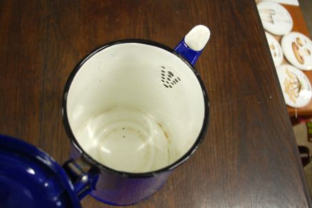 (n-7351) Suur emaileeritud kann