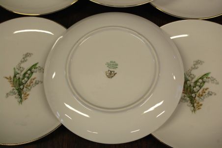 (n-7347/8) Selb Bavaria Krautheim, Liljekonval piibelehtedega suuremad salatitaldrikud, 5tk (n-7347/8) Selb Bavaria Krautheim, Liljekonval piibelehtedega suuremad salatitaldrikud, 5tk