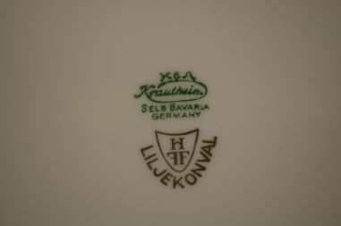 (n-7347/8) Selb Bavaria Krautheim, Liljekonval piibelehtedega suuremad salatitaldrikud, 5tk