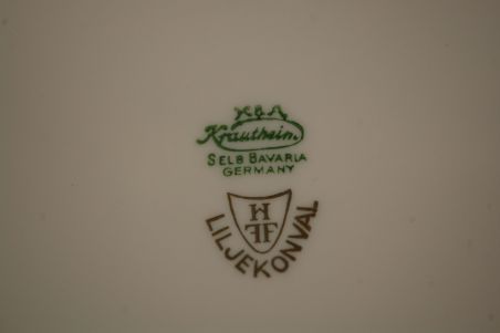 (n-7347/8) Selb Bavaria Krautheim, Liljekonval piibelehtedega suuremad salatitaldrikud, 5tk (n-7347/8) Selb Bavaria Krautheim, Liljekonval piibelehtedega suuremad salatitaldrikud, 5tk