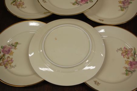 (n-7367/2) Kreemikad praetaldrikud, 6tk (n-7367/2) Kreemikad praetaldrikud, 6tk