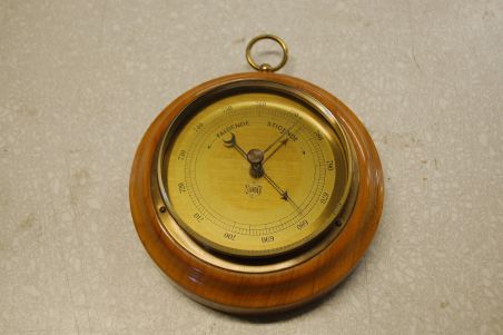 (n-7372) Sund O, baromeeter M.R.5328