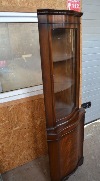 (n-7377) Inglise nurgakapp 2