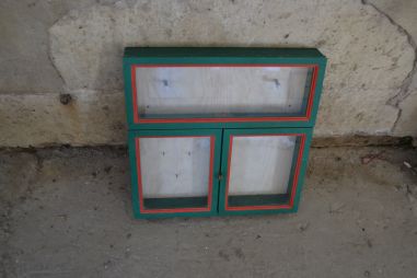 (n-7385) Seinakapp, võtmekapp