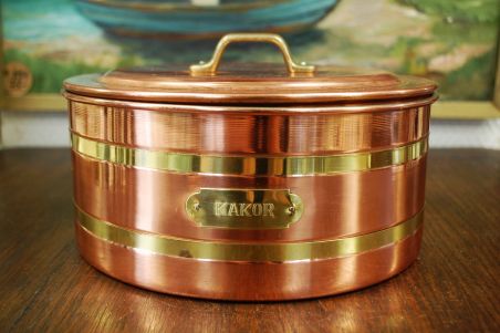 (n-7390) Metallist kaanega küpsisenõu "Kakor"