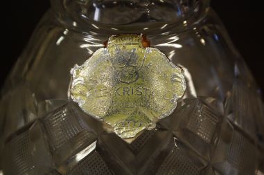 (n-7395) Harrach Böhm  pliikristallist karahvin