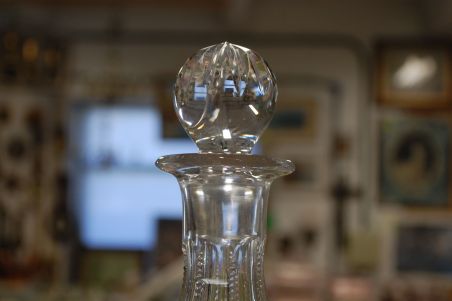 (n-7395) Harrach Böhm  pliikristallist karahvin