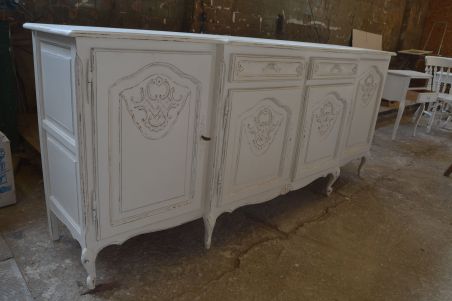 (L-710)  Pikk valge kummut , servant (L-710)  Pikk valge kummut , servant