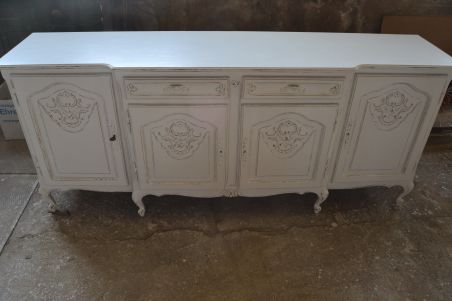 (L-710)  Pikk valge kummut , servant (L-710)  Pikk valge kummut , servant