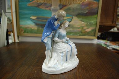 (n-7403) Weiss Kuehnert, uhke laualamp, mudel 5388