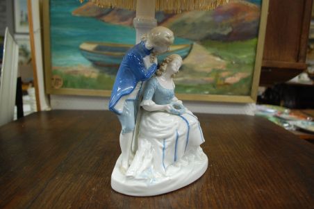 (n-7403) Weiss Kuehnert, uhke laualamp, mudel 5388