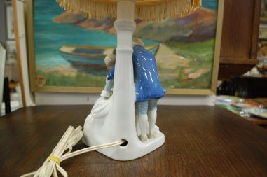 (n-7403) Weiss Kuehnert, uhke laualamp, mudel 5388