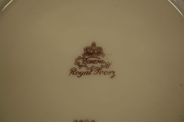 (n-7409)  Bohemia, Royal Ivory, koogitaldrikud, 5tk