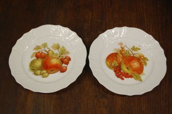 (n-7412) Bavaria Hutschenreuther, Form Dresden, puuviljadega taldrikud, 2tk