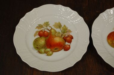 (n-7412) Bavaria Hutschenreuther, Form Dresden, puuviljadega taldrikud, 2tk