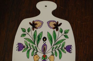 (n-7413) Lindudega kuumaalus/ lõikelaud