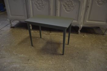 (L-717) Retro väiksem lauake