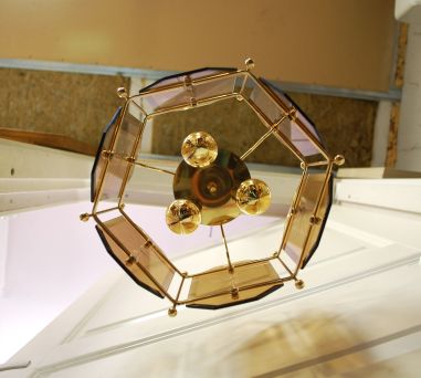 (n-7416) Klaasist tahuline disainlaelamp