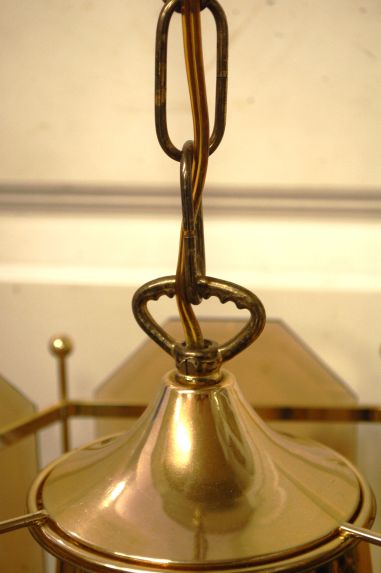 (n-7416) Klaasist tahuline disainlaelamp