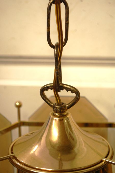 (n-7416) Klaasist tahuline disainlaelamp