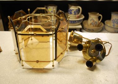 (n-7416) Klaasist tahuline disainlaelamp