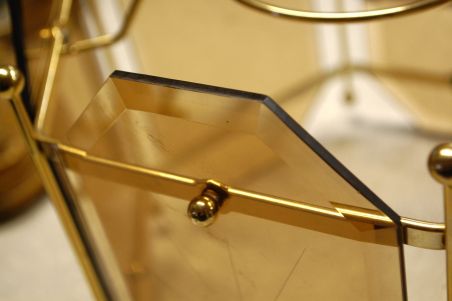 (n-7416) Klaasist tahuline disainlaelamp