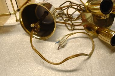 (n-7416) Klaasist tahuline disainlaelamp