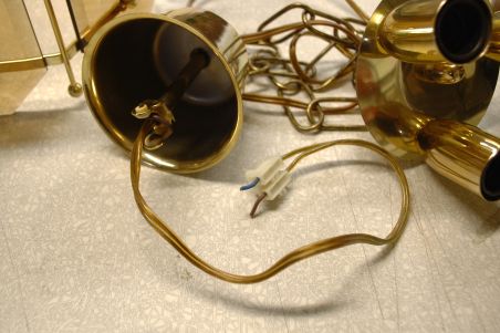 (n-7416) Klaasist tahuline disainlaelamp