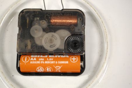 (n-7010/2) Revol Porcelaine, suurem seinakell "Veski"