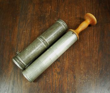 (n-7423) Vana metallist küpsisepress