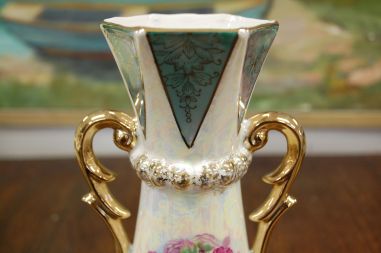 (n-7428) Pärlmutter pinnaga lilleline vaas