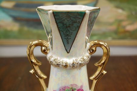 (n-7428) Pärlmutter pinnaga lilleline vaas