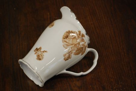 (n-7444) Victoria, roosiline kann