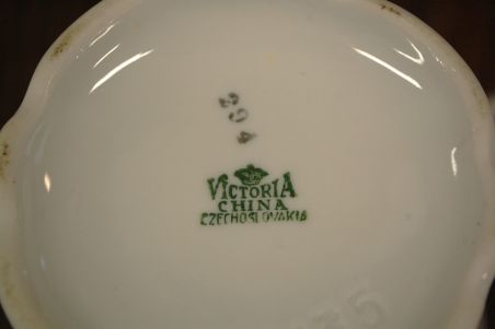 (n-7444) Victoria, roosiline kann